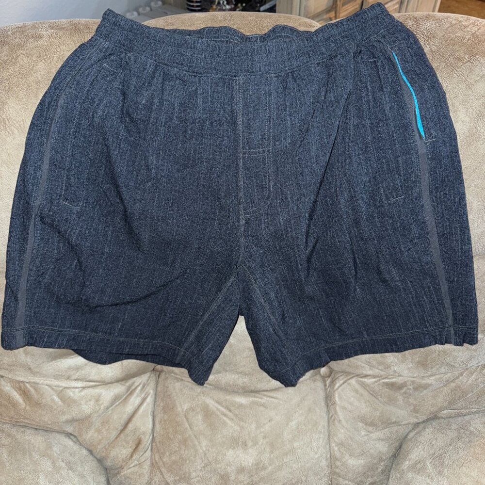 Lululemon Shorts Mens Size XL Pace Breaker Black Gray w/ Liner